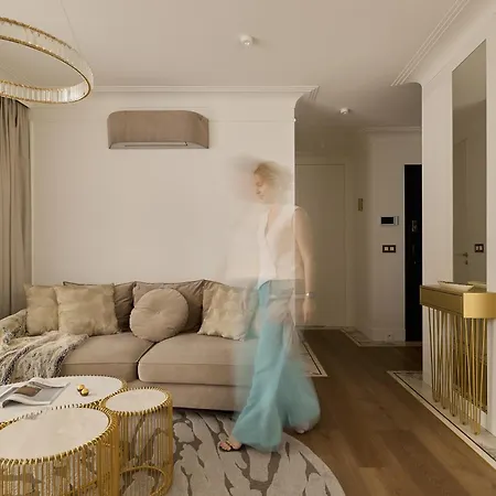 Апартаменты Okrzei Luxury Glamour - 700m To By Downtown *